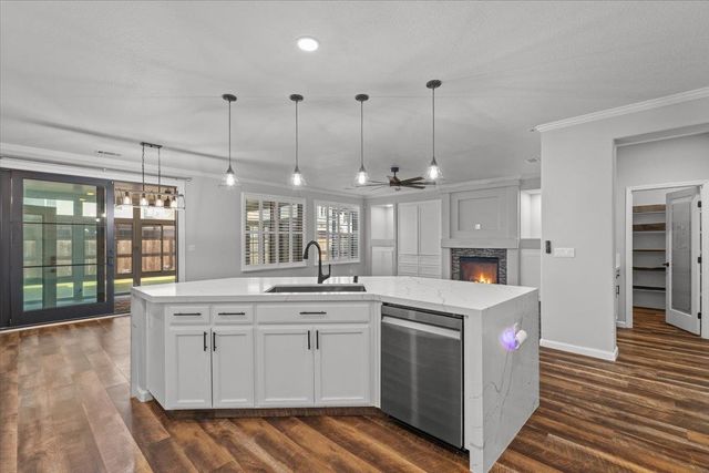 1766 Churchill Downs Cir, Oakdale, CA 95361