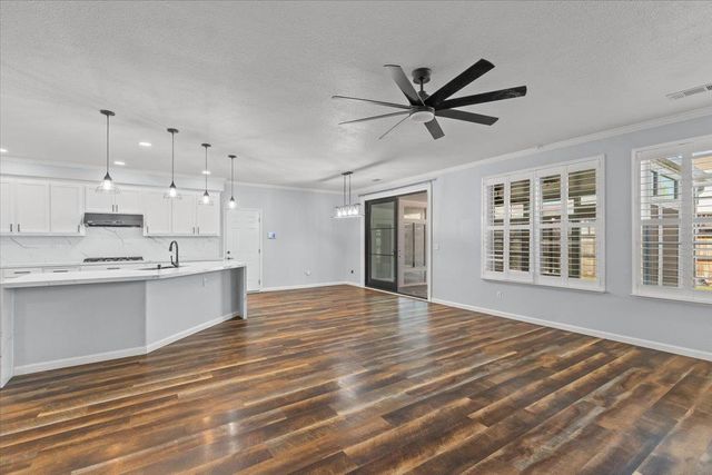 1766 Churchill Downs Cir, Oakdale, CA 95361