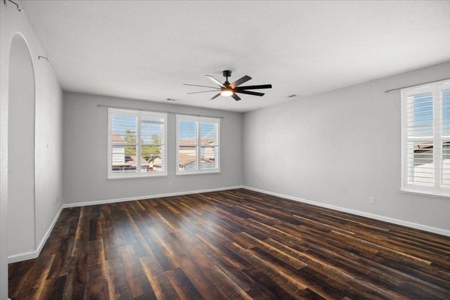 1766 Churchill Downs Cir, Oakdale, CA 95361