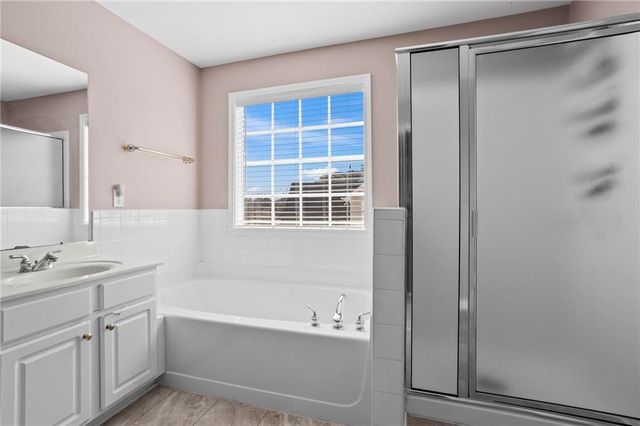 1728 Hampton Woods Way, Lawrenceville, GA 30043