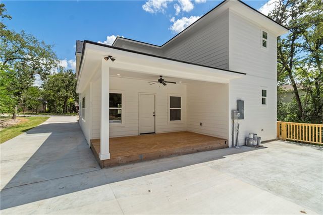 1104 Berkeley Street, College Station, TX 77840