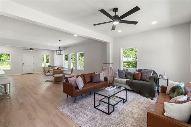 1104 Berkeley Street, College Station, TX 77840