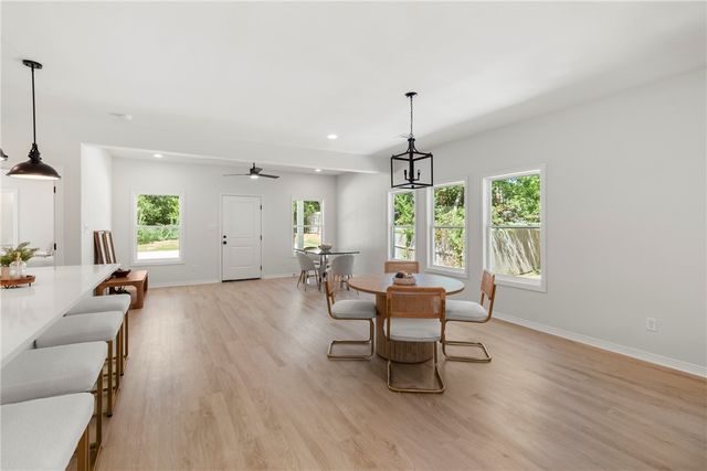 1104 Berkeley Street, College Station, TX 77840