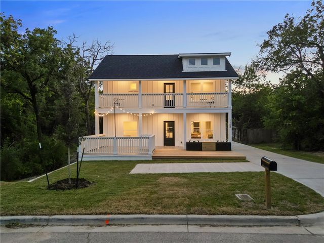 1104 Berkeley Street, College Station, TX 77840
