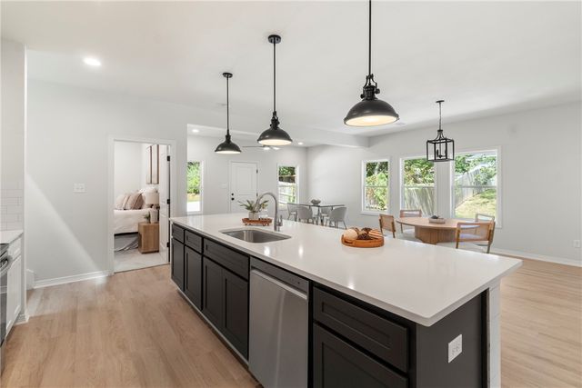 1104 Berkeley Street, College Station, TX 77840