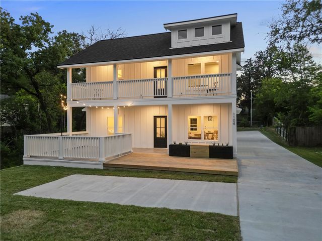 1104 Berkeley Street, College Station, TX 77840