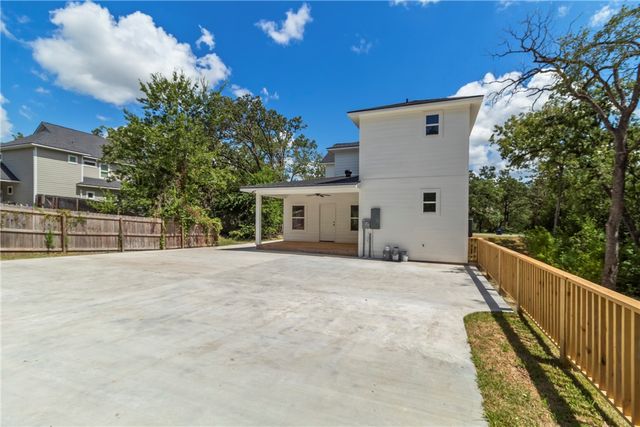 1104 Berkeley Street, College Station, TX 77840