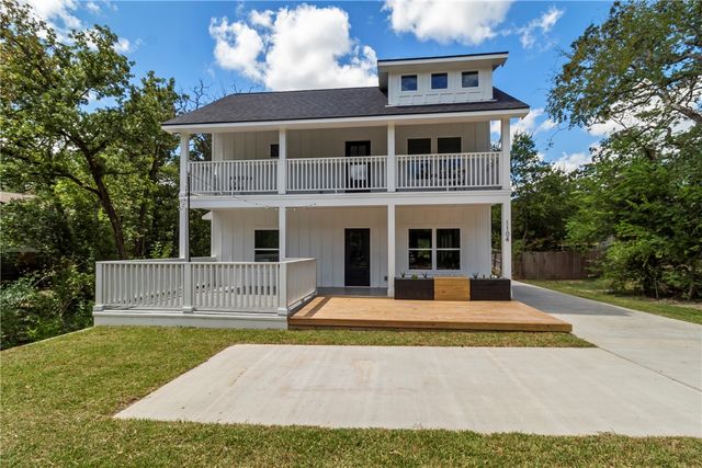 1104 Berkeley Street, College Station, TX 77840