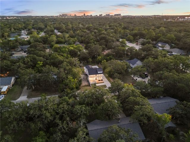 1104 Berkeley Street, College Station, TX 77840