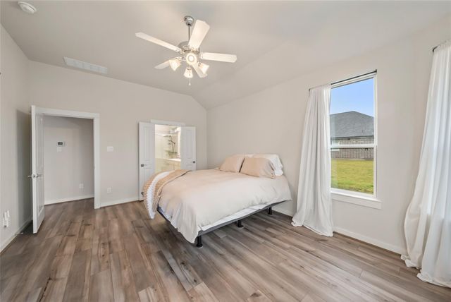 11755 Oakwood Ranch Drive, Willis, TX 77378