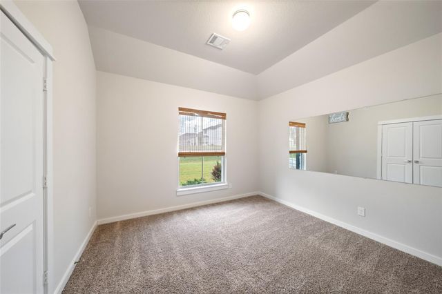 11755 Oakwood Ranch Drive, Willis, TX 77378