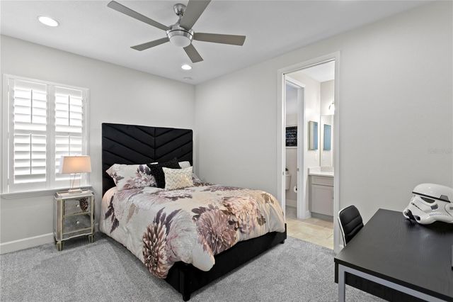 7865 MARSH POINTE DRIVE, Tampa, FL 33635