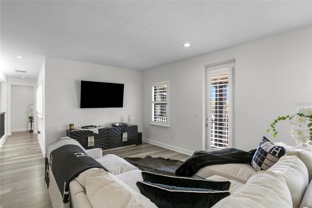 7865 MARSH POINTE DRIVE, Tampa, FL 33635