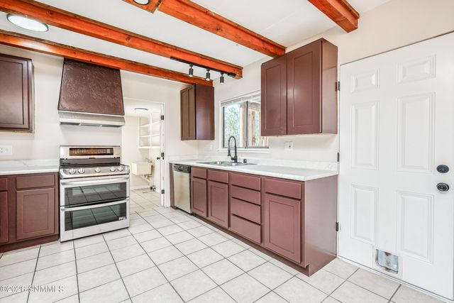 2105 Skyway Drive, Las Cruces, NM 88001