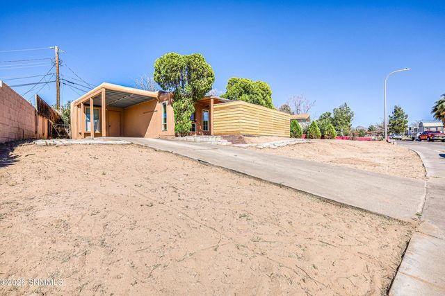 2105 Skyway Drive, Las Cruces, NM 88001