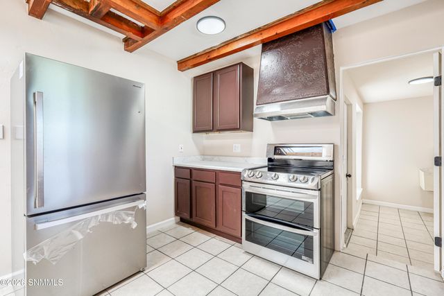 2105 Skyway Drive, Las Cruces, NM 88001