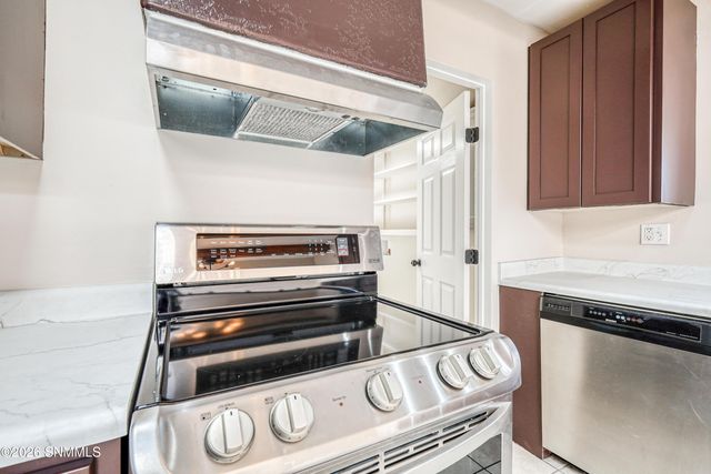 2105 Skyway Drive, Las Cruces, NM 88001