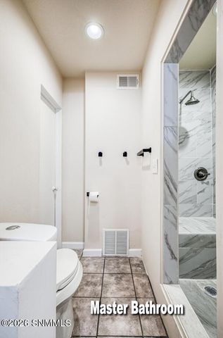 2105 Skyway Drive, Las Cruces, NM 88001