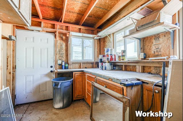 2105 Skyway Drive, Las Cruces, NM 88001