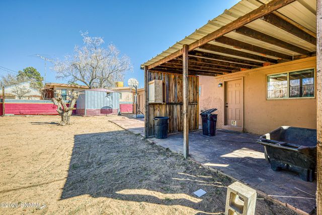 2105 Skyway Drive, Las Cruces, NM 88001