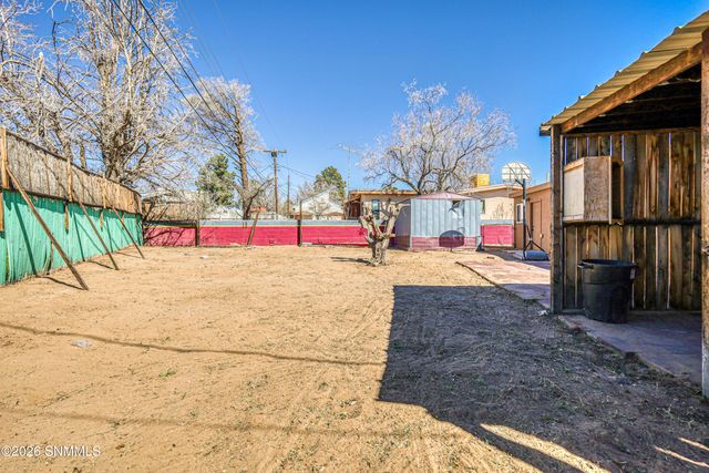 2105 Skyway Drive, Las Cruces, NM 88001