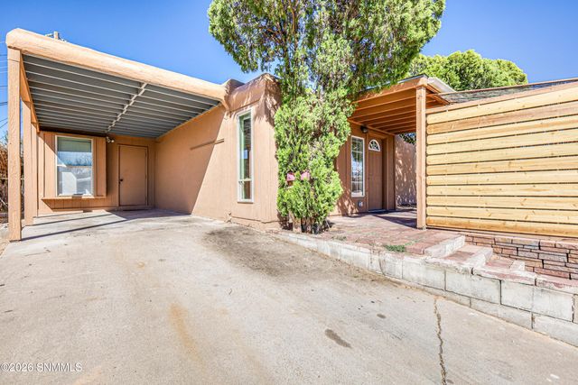 2105 Skyway Drive, Las Cruces, NM 88001