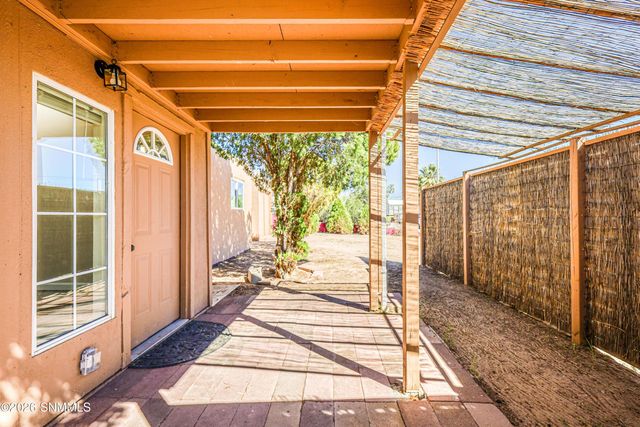 2105 Skyway Drive, Las Cruces, NM 88001