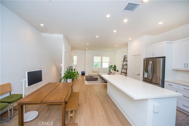923 E Mason Lane 34, Anaheim, CA 92805