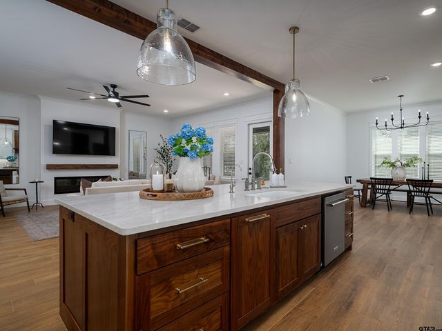 336 Heritage Way, Bullard, TX 75757