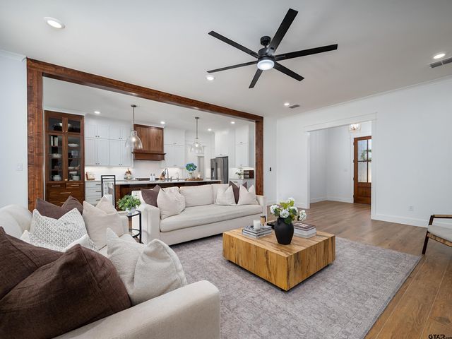 336 Heritage Way, Bullard, TX 75757