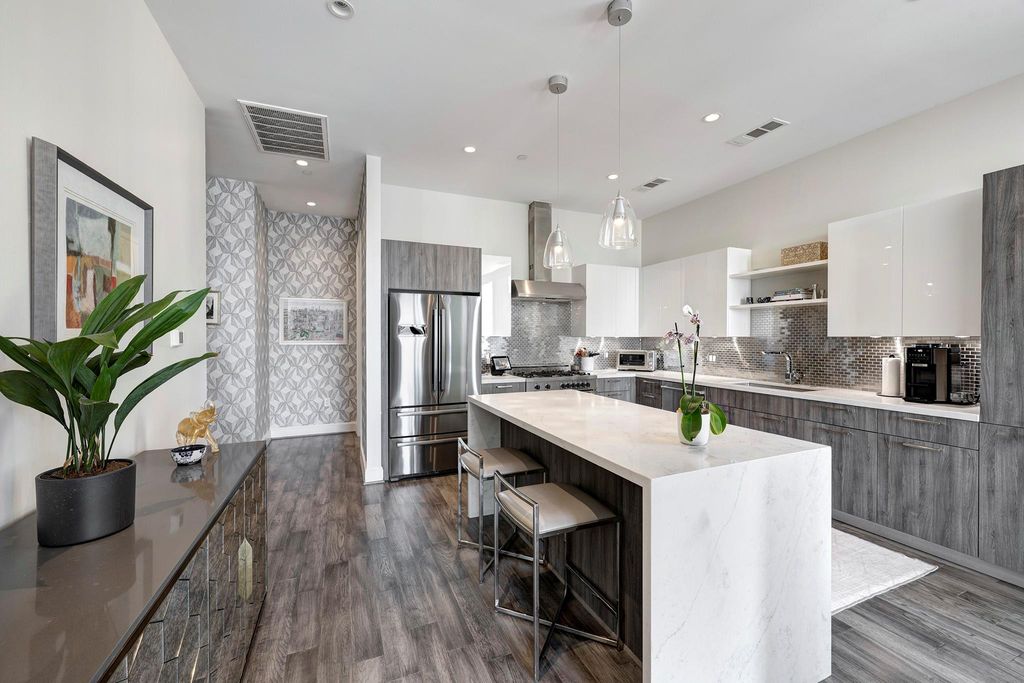 1211 Caroline Street 1501, Houston, TX 77002