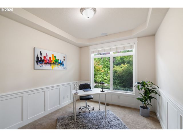 1925 HALL St, West Linn, OR 97068