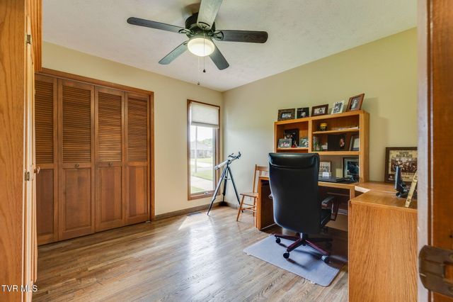 209 Harmony Acres Drive E, Jonesborough, TN 37659