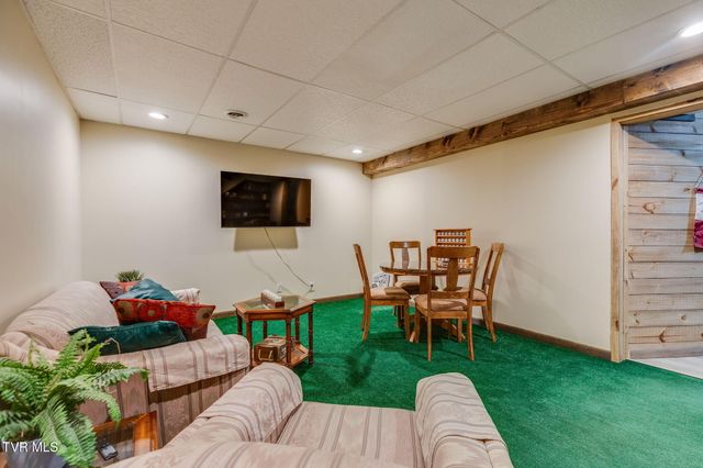 209 Harmony Acres Drive E, Jonesborough, TN 37659