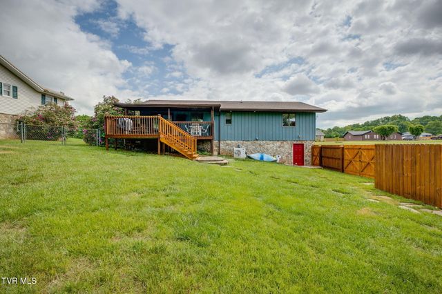 209 Harmony Acres Drive E, Jonesborough, TN 37659