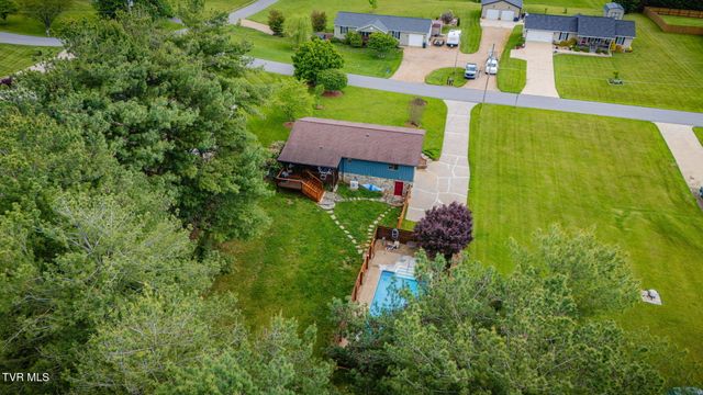 209 Harmony Acres Drive E, Jonesborough, TN 37659