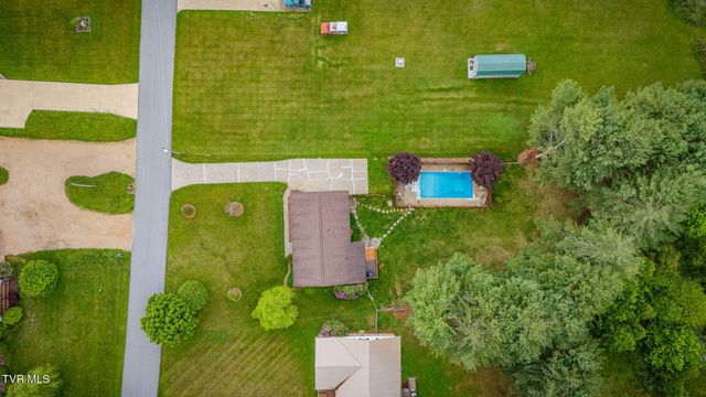 209 Harmony Acres Drive E, Jonesborough, TN 37659