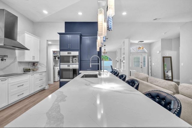 10844 Paso Fino Drive, Wellington, FL 33449