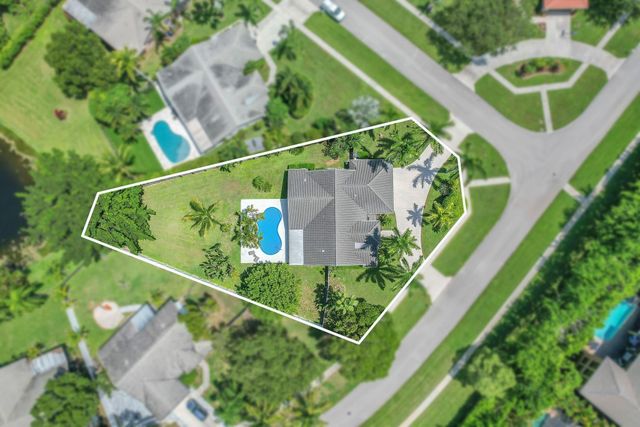 10844 Paso Fino Drive, Wellington, FL 33449