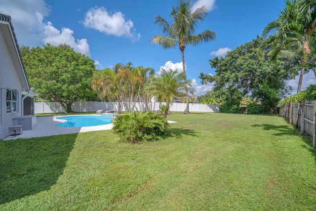 10844 Paso Fino Drive, Wellington, FL 33449