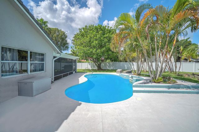 10844 Paso Fino Drive, Wellington, FL 33449