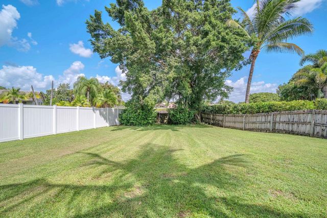 10844 Paso Fino Drive, Wellington, FL 33449