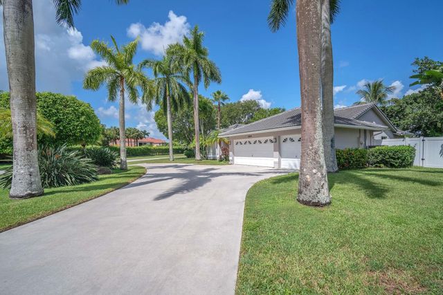 10844 Paso Fino Drive, Wellington, FL 33449