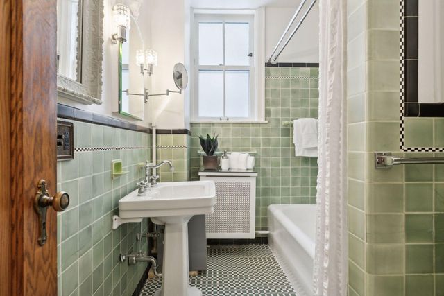 2615 Park Avenue B1, Minneapolis, MN 55407