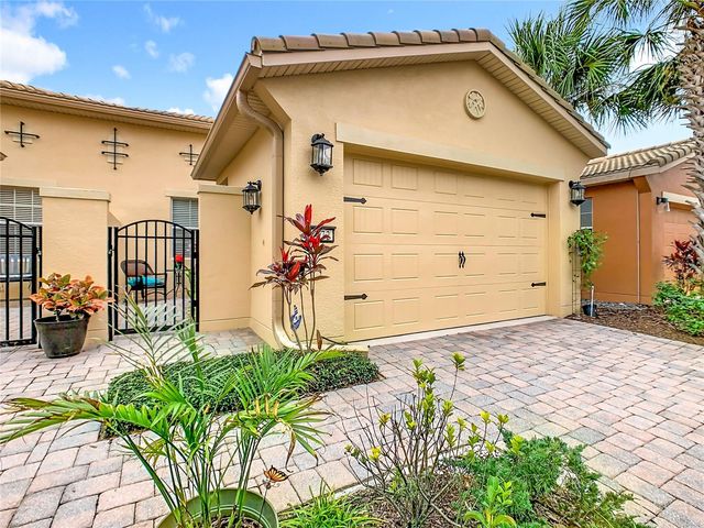 2472 PALM TREE DRIVE, Kissimmee, FL 34759