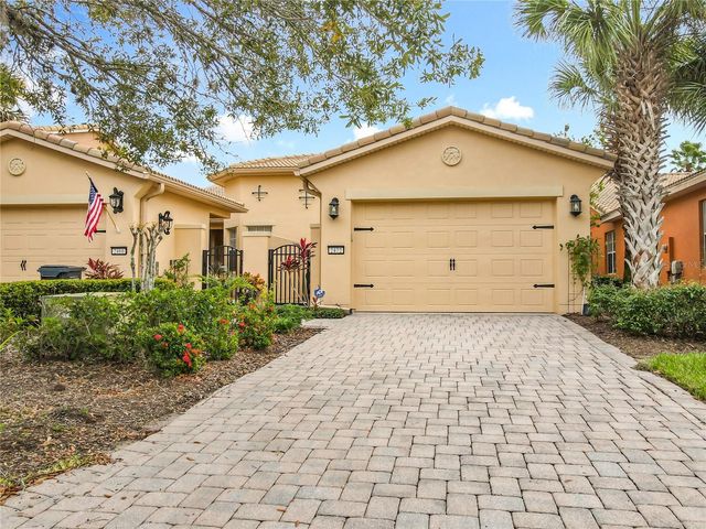 2472 PALM TREE DRIVE, Kissimmee, FL 34759