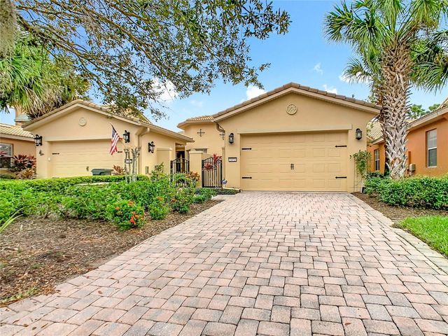 2472 PALM TREE DRIVE, Kissimmee, FL 34759