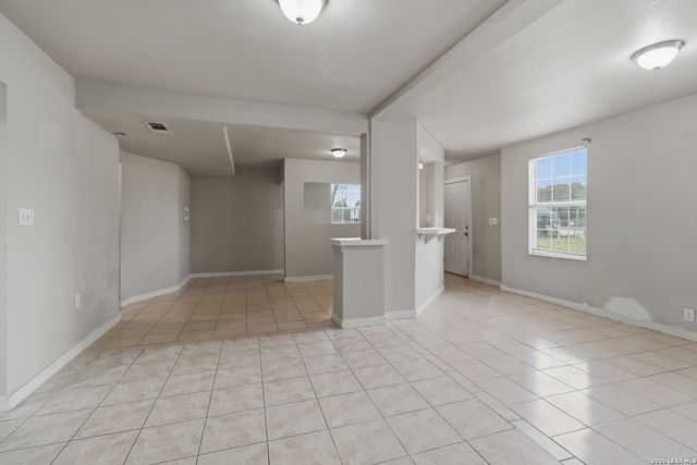 477 Bandera, Bandera, TX 78003