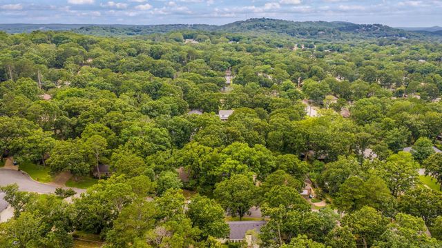 6 Heritage Court, Little Rock, AR 72211
