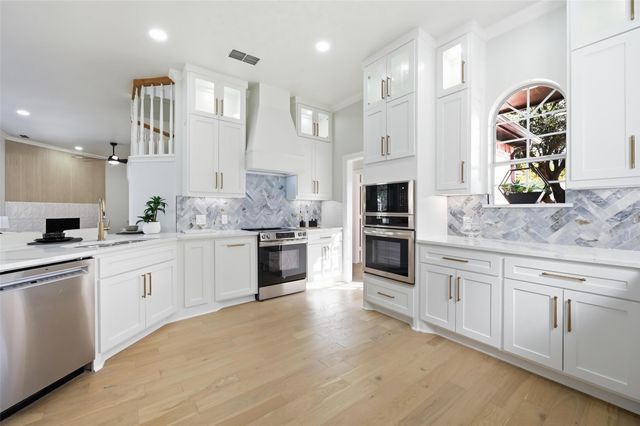 2304 Woodmoor Lane, Colleyville, TX 76034